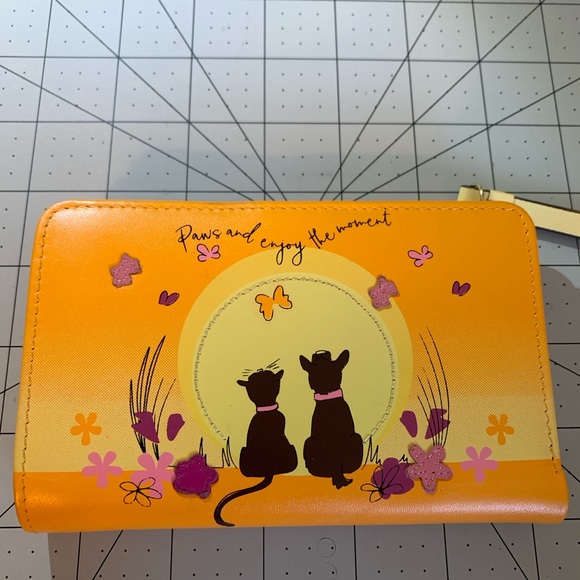 RADLEY LONDON Paws and enjoy the moment Wallet - Picture 3 of 11